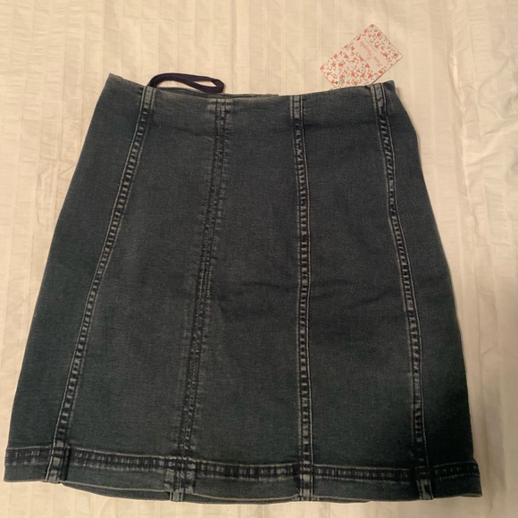 Free people jean skirt - Picture 1 of 3